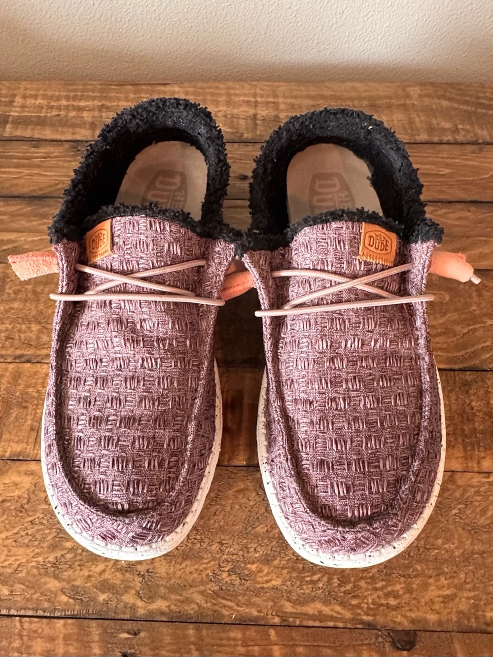 Hey Dude Women’s Wendy Warmth Casual Woven Slip-On Loafers in Mauve - Picture 2 of 11